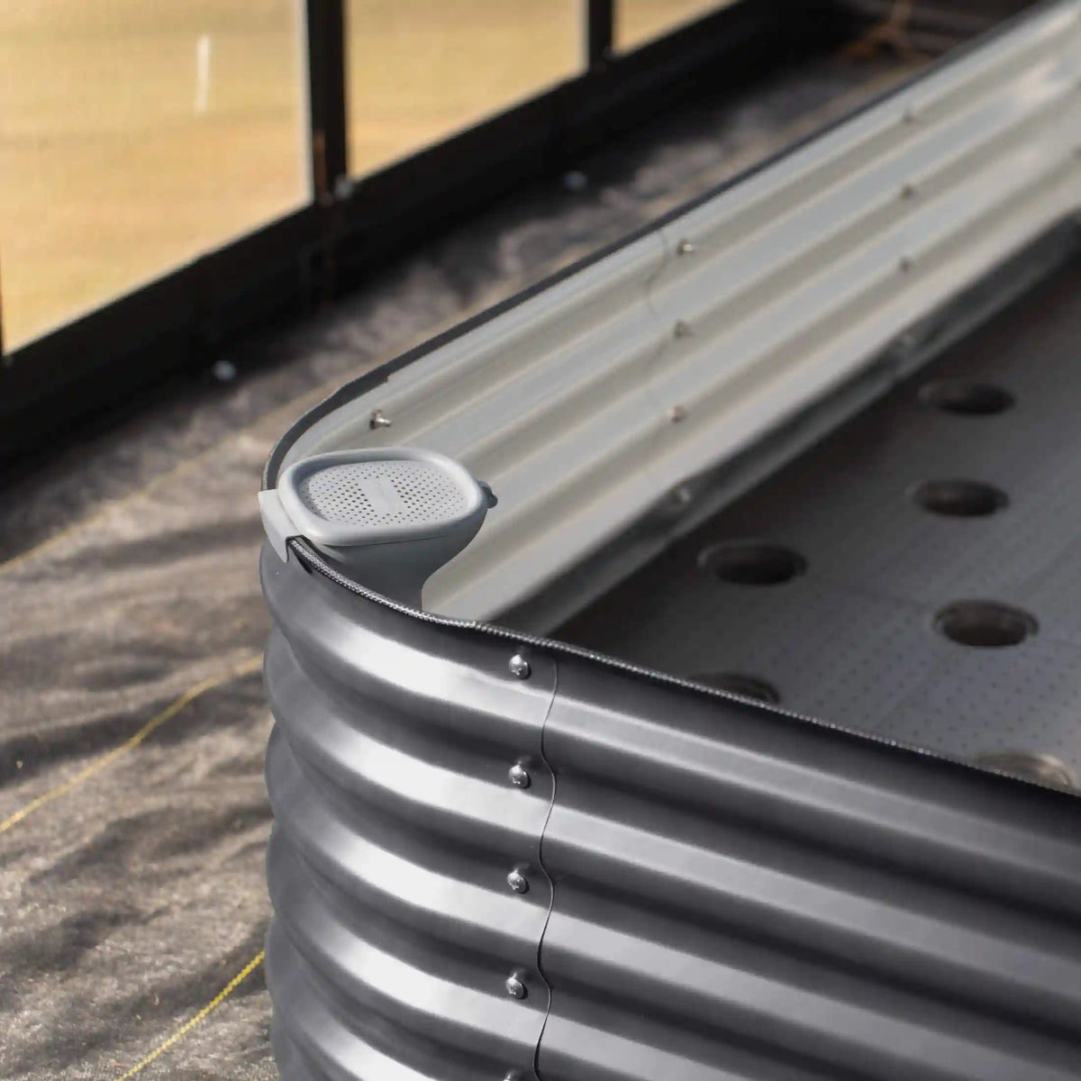 Self-Watering Wicking Floor for 17" Tall Classic Beds