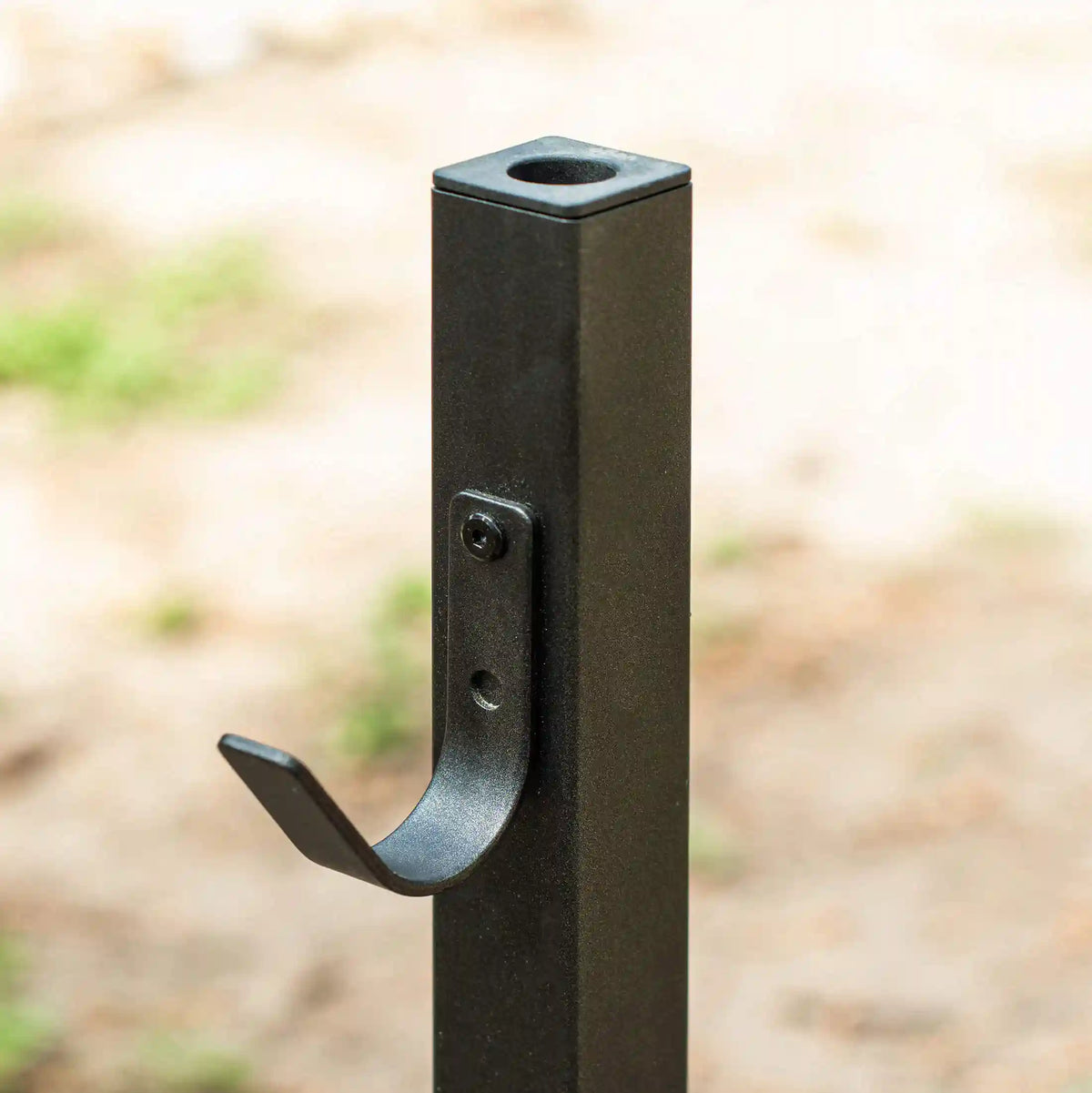 Vego Mounting Post for Retractable Hose Reel